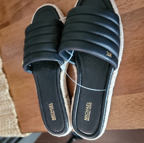 Michael Kors Black Quilted Sandals New - Picture 4 of 8